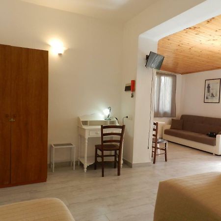Flat In Fiera Apartment Ponte Galeria Ngoại thất bức ảnh