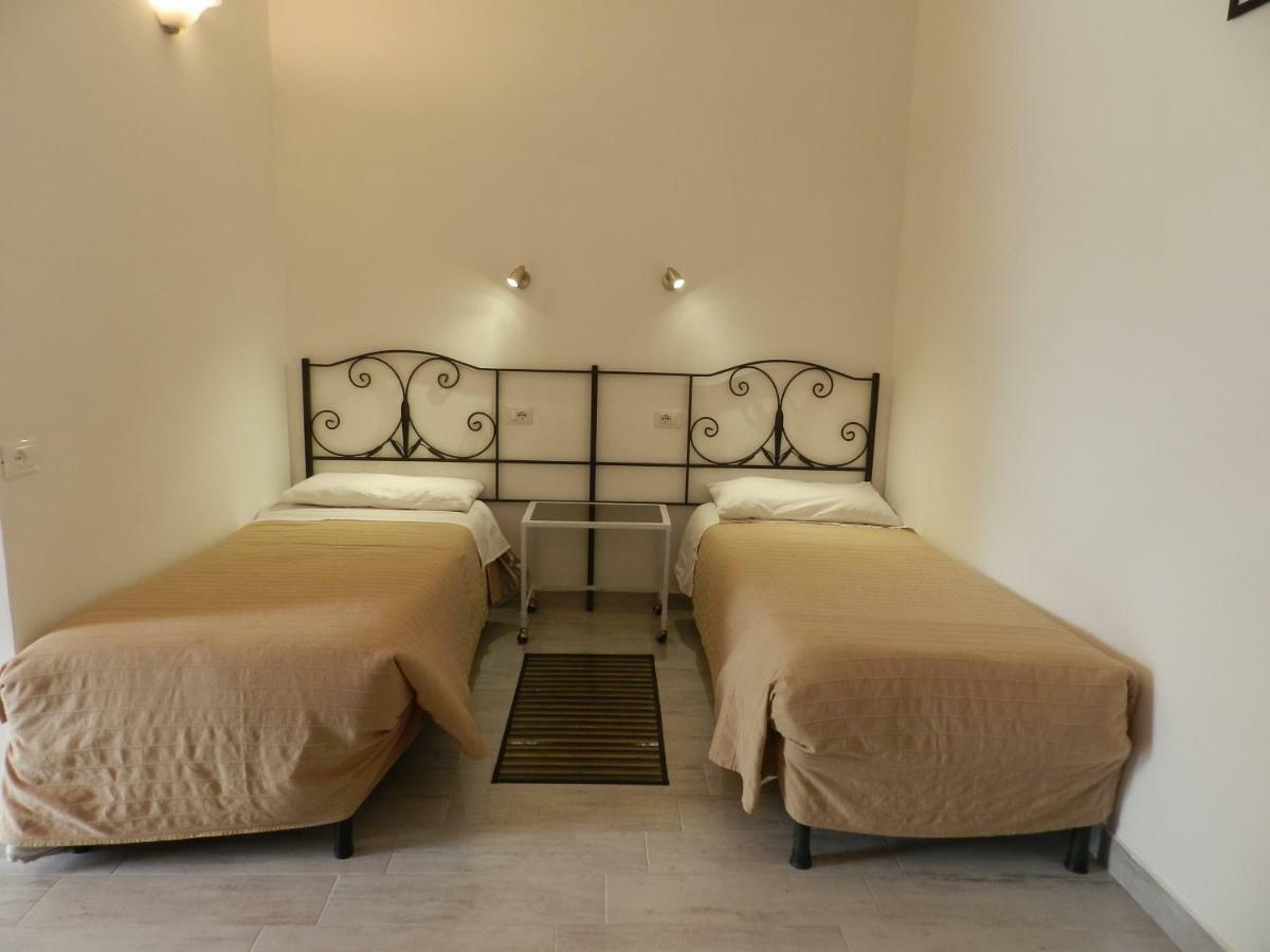 Flat In Fiera Apartment Ponte Galeria Ngoại thất bức ảnh